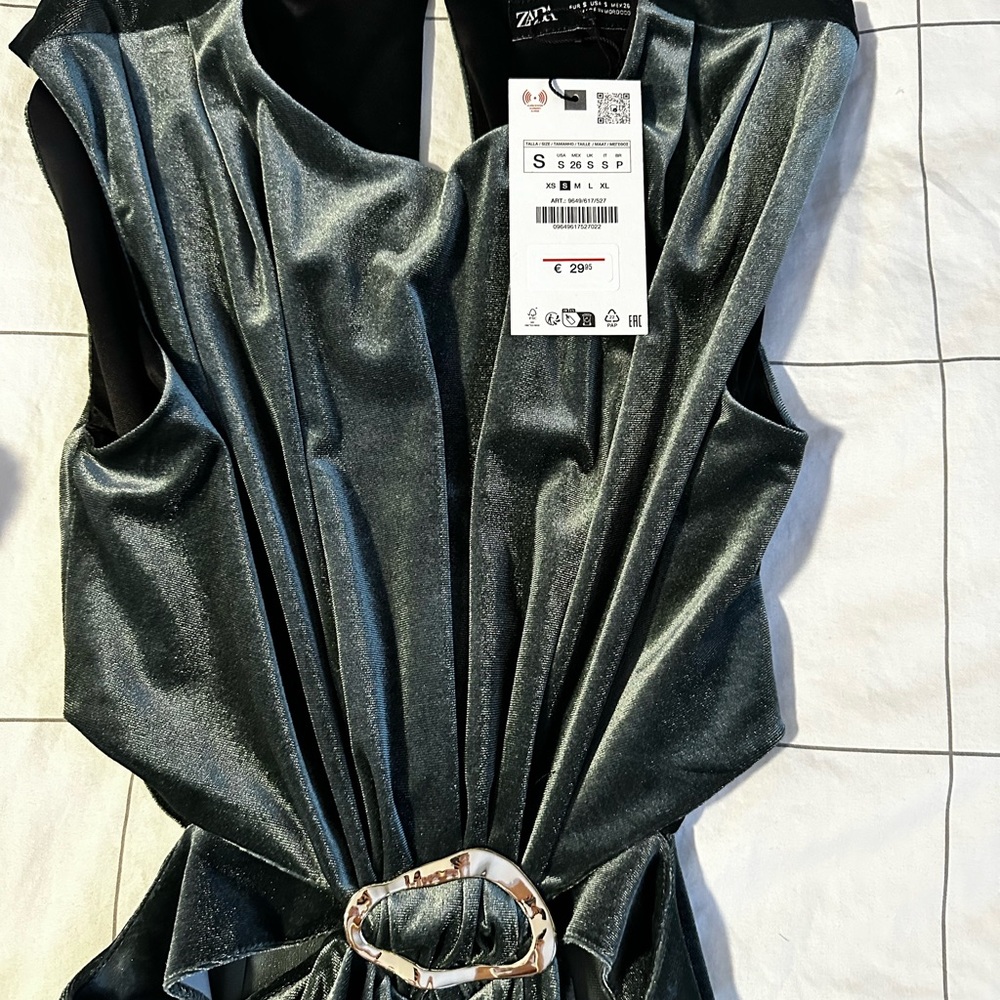 NWT Zara Cutout Metallic Dress with Belt